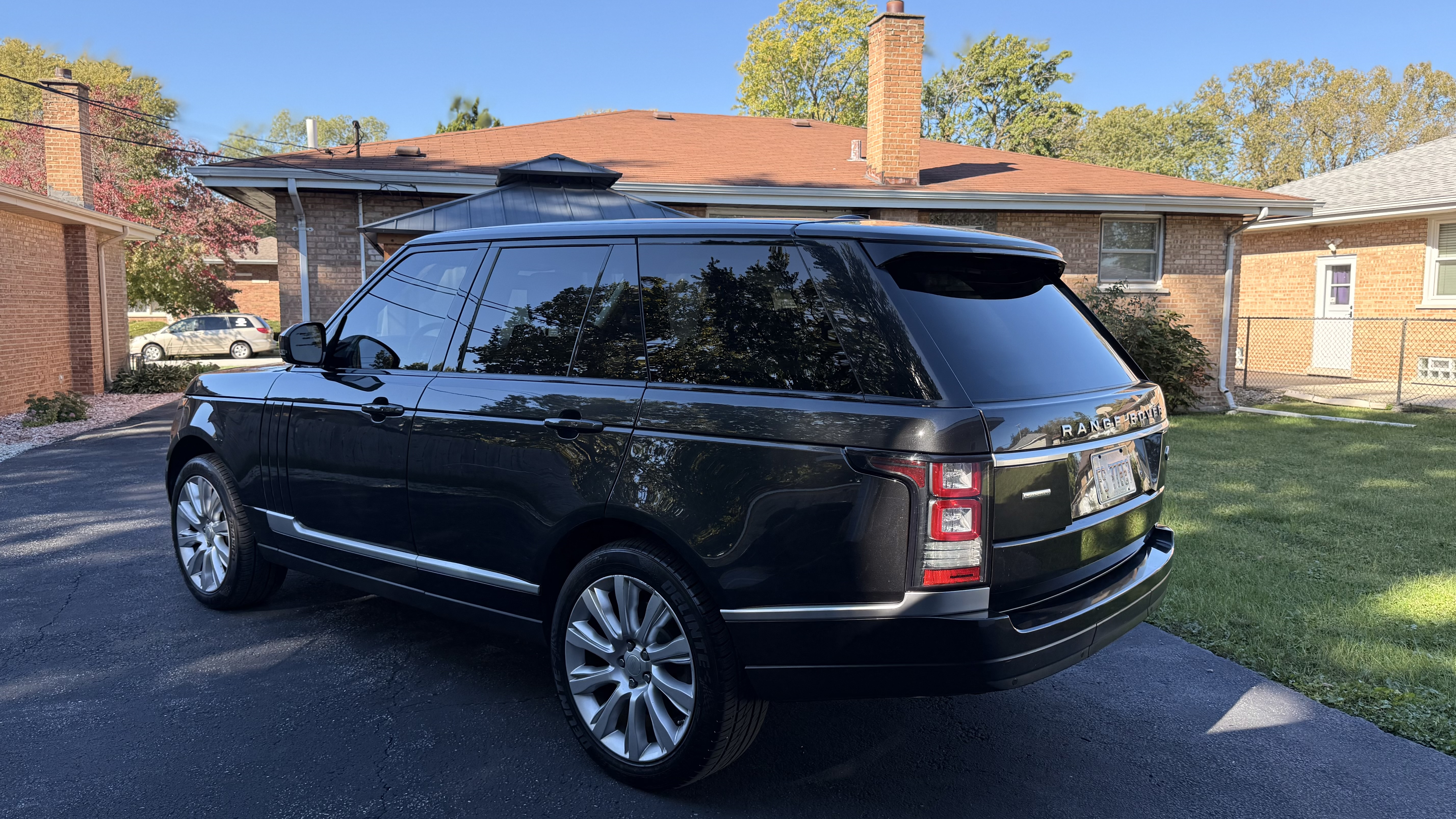 Used 2015 Land Rover Range Rover Supercharged AWD/4WD image 14