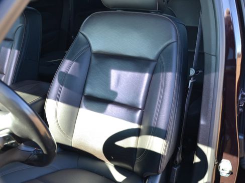 Used 2022 Chevrolet Traverse High Country w/ LPO, Cargo Package image 12