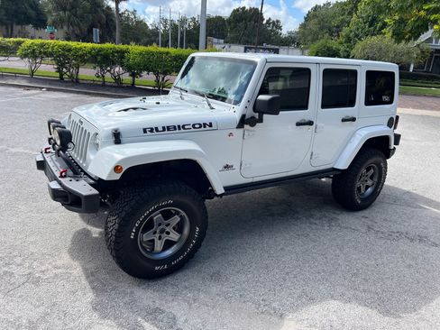 Used 2015 Jeep Wrangler Unlimited Rubicon image 1