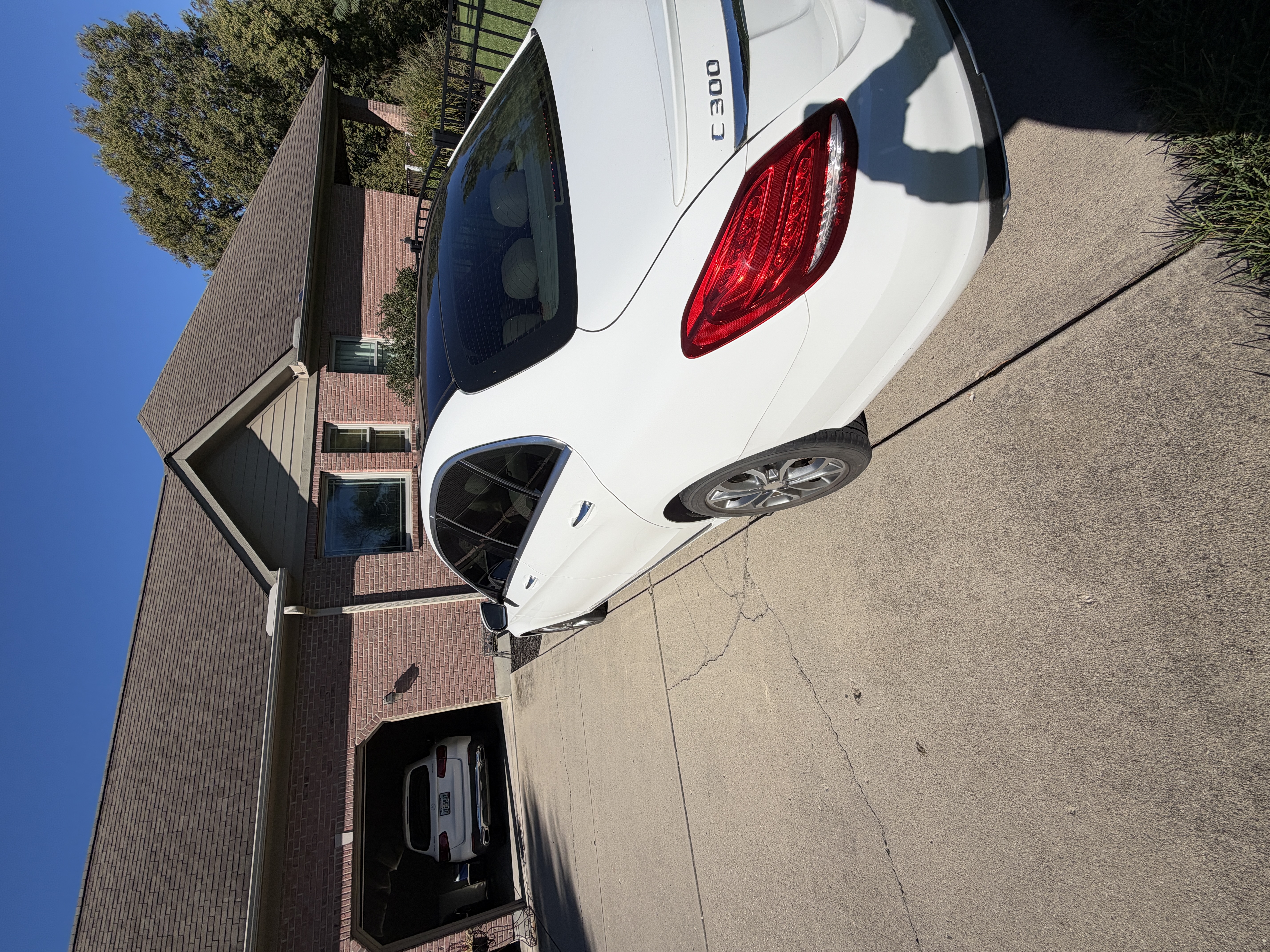 Used 2016 Mercedes-Benz C 300 4MATIC Sedan image 5