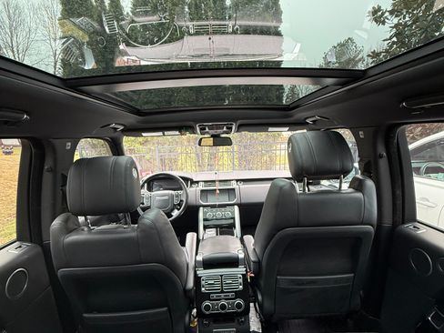 Used 2016 Land Rover Range Rover HSE image 4