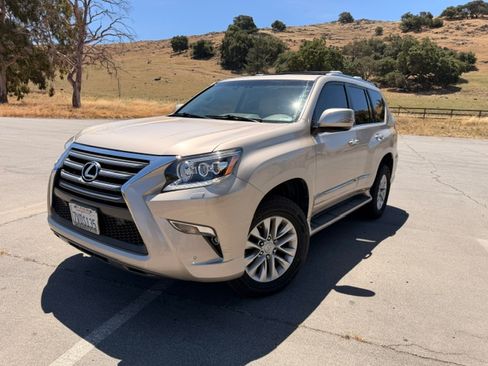 Used 2016 Lexus GX 460 w/ Premium Package AWD/4WD image 8