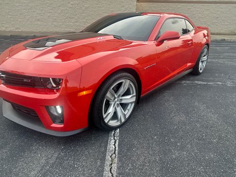 Used 2012 Chevrolet Camaro ZL1 image 2