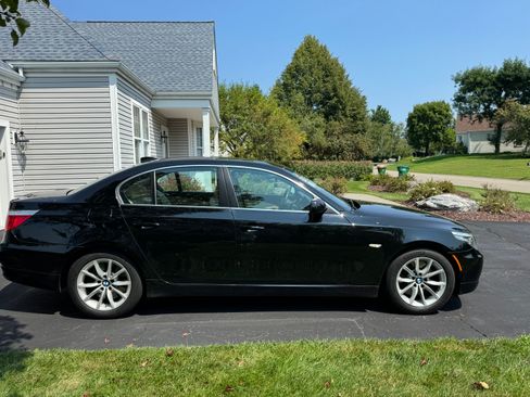 Used 2009 BMW 550i Sedan RWD image 2