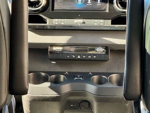 Used 2019 Mercedes-Benz Sprinter 1500 image 19