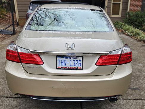 Used 2013 Honda Accord EX-L image 2