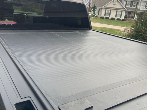 Used 2015 GMC Sierra 1500 SLE w/ SLE Value Package image 23