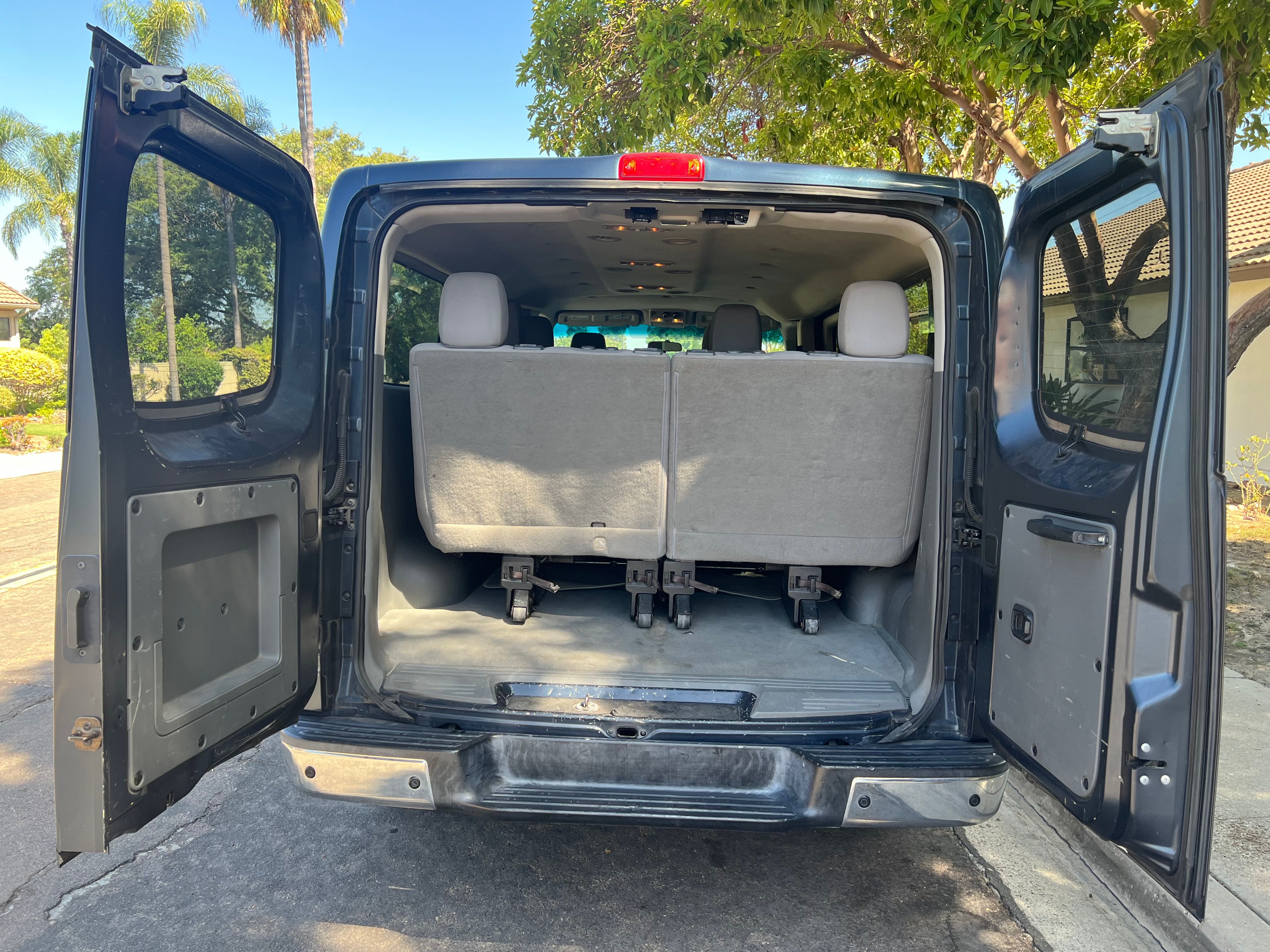 Used 2017 Nissan NV 3500 SV w/ SV Technology Package RWD image 5