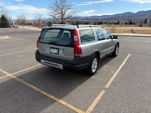 Used 2005 Volvo XC70 image 4