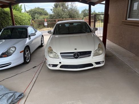 Used 2009 Mercedes-Benz CLS 550 image 9