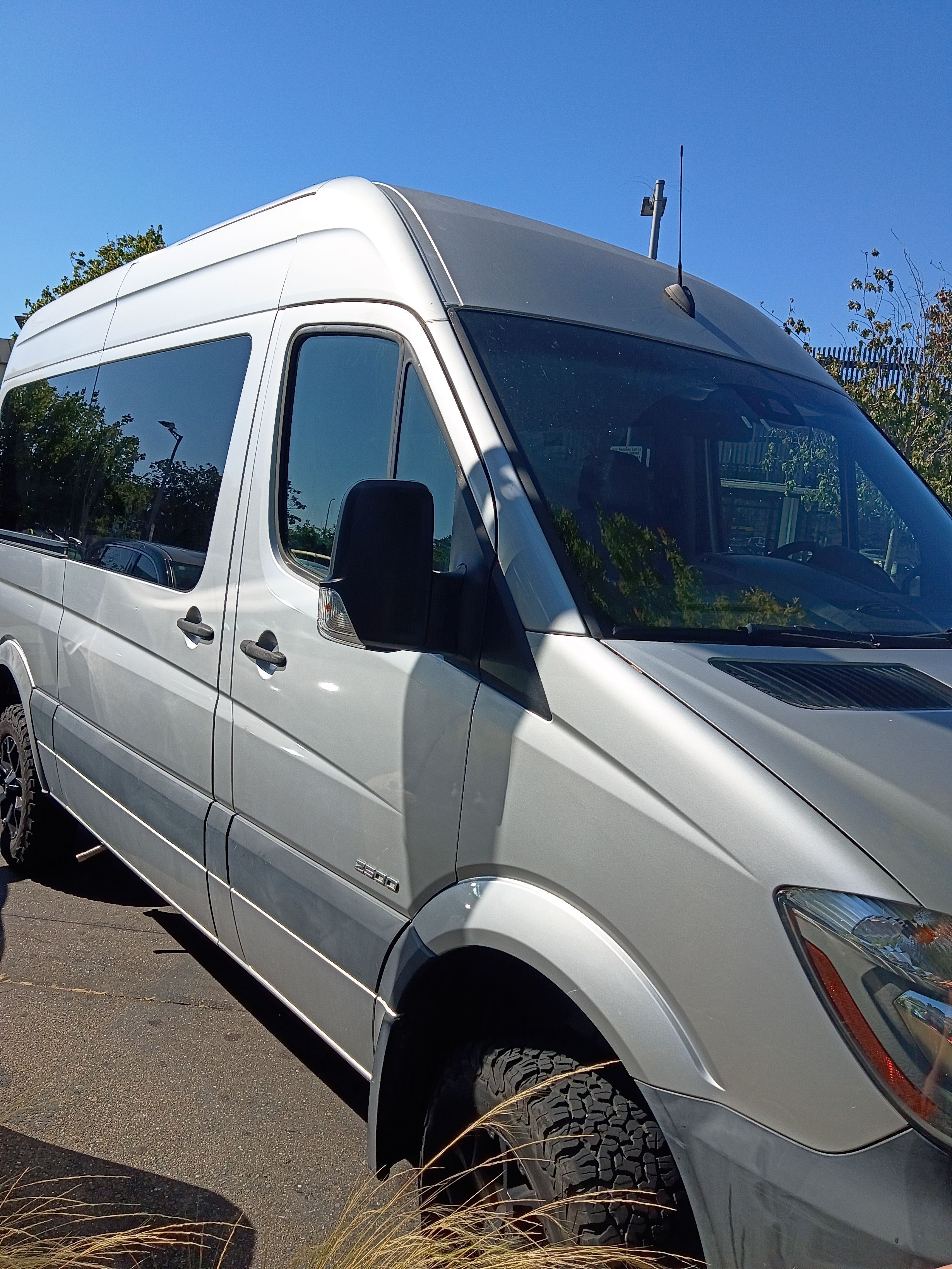 Used 2016 Mercedes-Benz Sprinter 2500 image 2