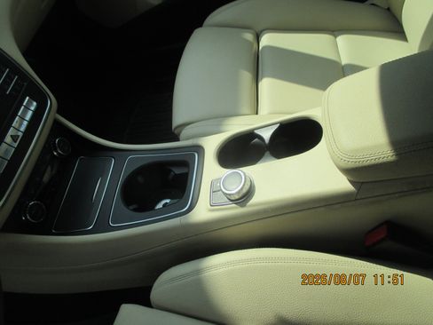 Used 2018 Mercedes-Benz CLA 250 4MATIC image 15