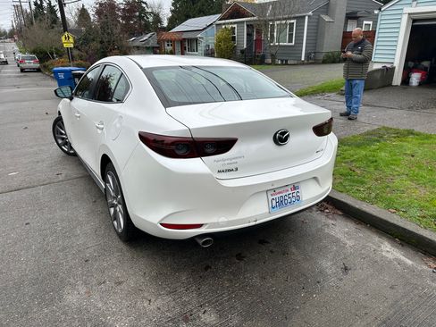 Used 2019 MAZDA MAZDA3 Sedan image 10
