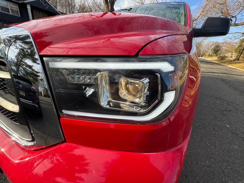 Used 2010 Toyota Tundra 4x4 Double Cab image 21