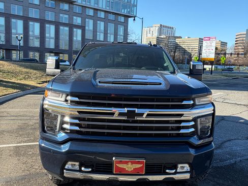 Used 2020 Chevrolet Silverado 2500 High Country w/ Z71 Off-Road Package image 2