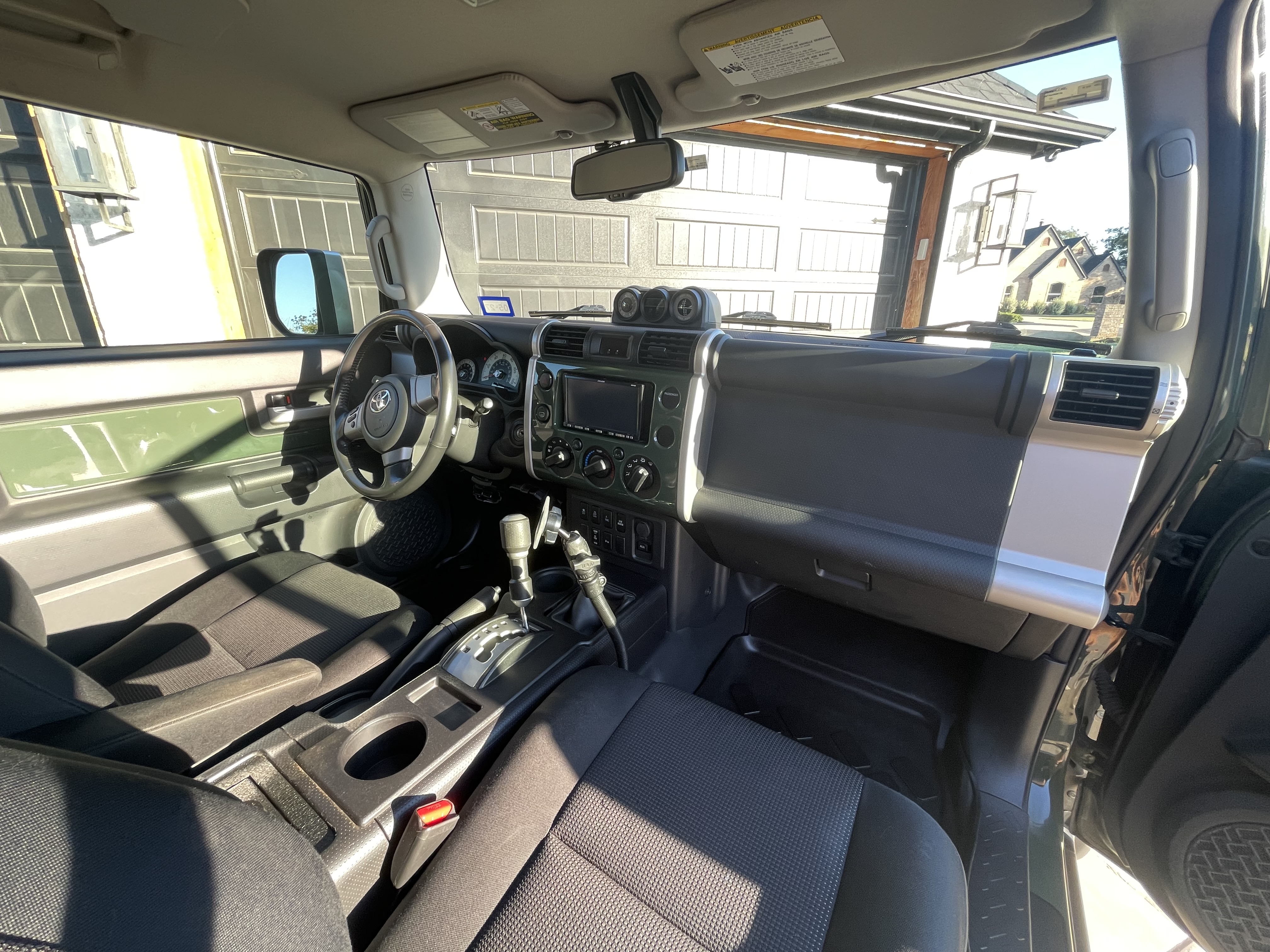 Used 2010 Toyota FJ Cruiser 4WD image 16