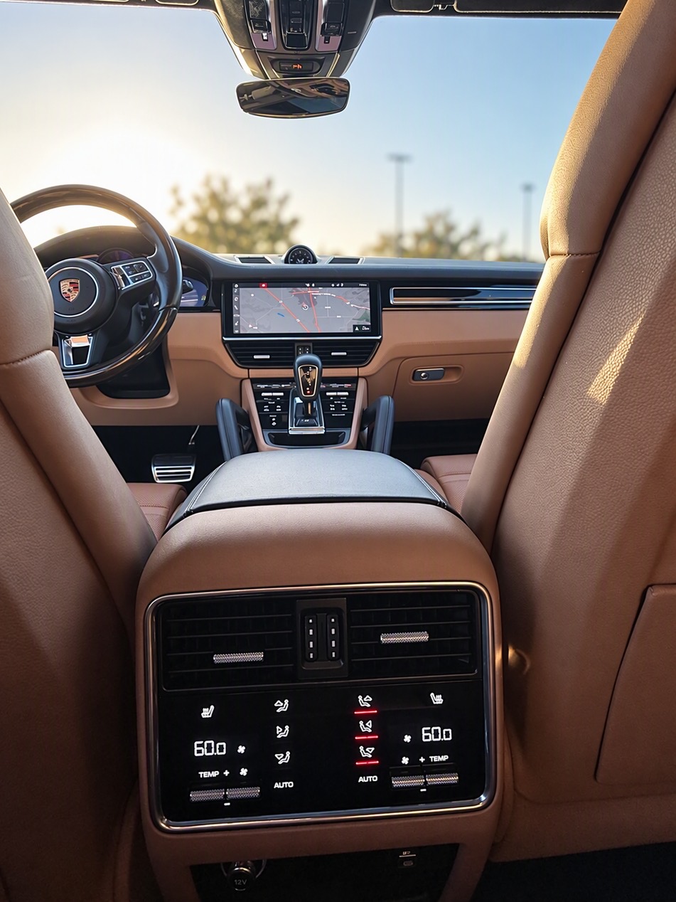 Used 2019 Porsche Cayenne Turbo AWD/4WD image 13