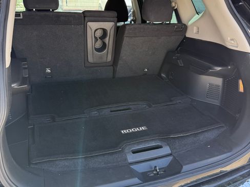 Used 2016 Nissan Rogue S image 14