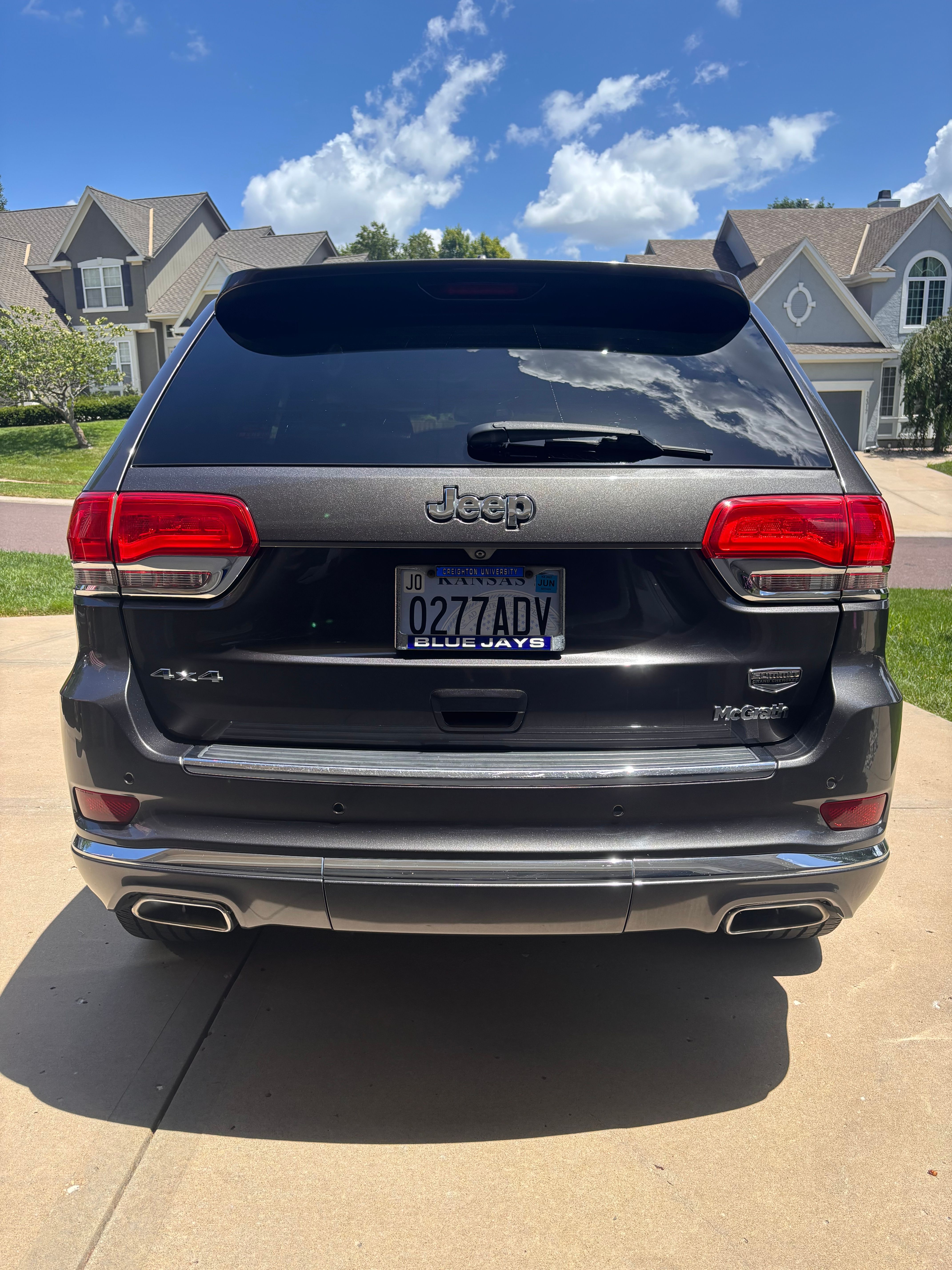 Used 2014 Jeep Grand Cherokee Summit AWD/4WD image 2