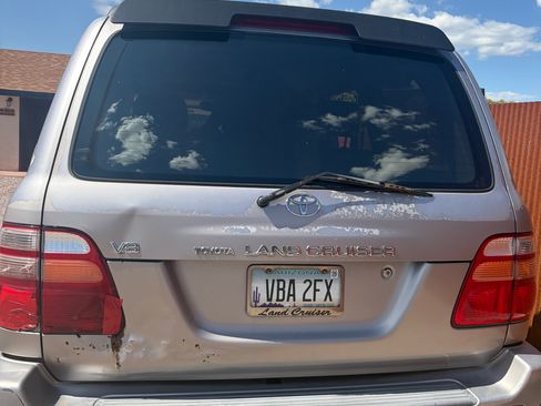 Used 2001 Toyota Land Cruiser AWD/4WD image 17