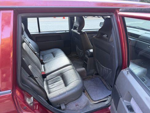 Used 1995 Volvo 940 Wagon RWD image 9