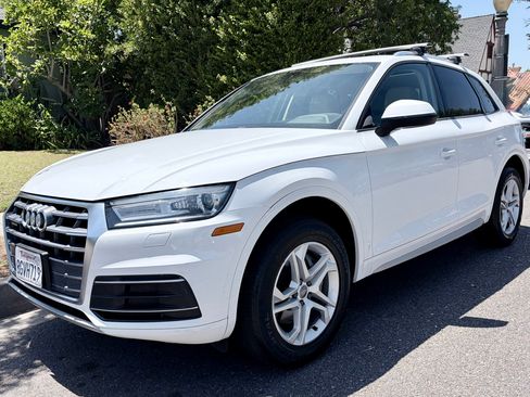 Used 2018 Audi Q5 2.0T Premium AWD/4WD image 2