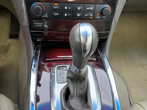 Used 2010 INFINITI G37 Sport w/ Premium Pkg image 20