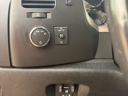 Used 2011 Chevrolet Silverado 1500 LT w/ Interior Plus Package image 20