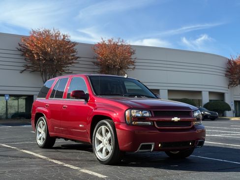 Used 2008 Chevrolet TrailBlazer SS w/ Sun And 6-Disc Cd Package image 1