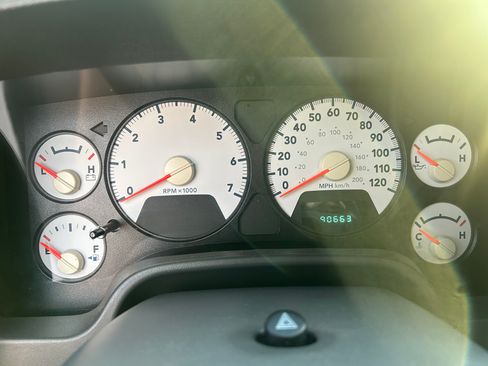 Used 2007 Dodge Ram 1500 Truck SLT w/ Sound & Secure Value Group image 5