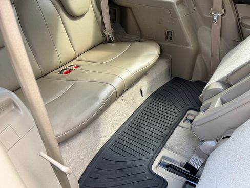 Used 2010 Toyota Highlander SE image 22