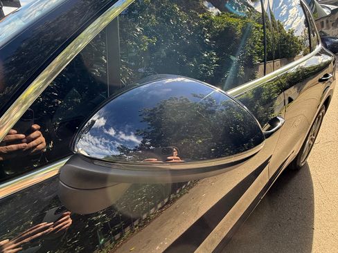 Used 2021 Porsche Cayenne Sport Utility 4D image 30