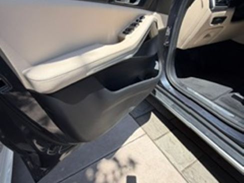 Used 2019 BMW X5 xDrive40i w/ Premium Package 2 AWD/4WD image 18
