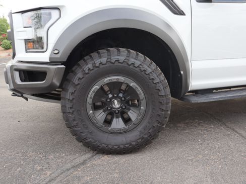 Used 2017 Ford F150 Raptor w/ Equipment Group 802A Luxury image 8