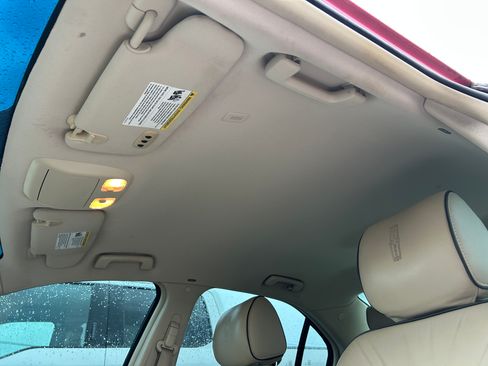Used 2012 Lincoln MKZ FWD image 30