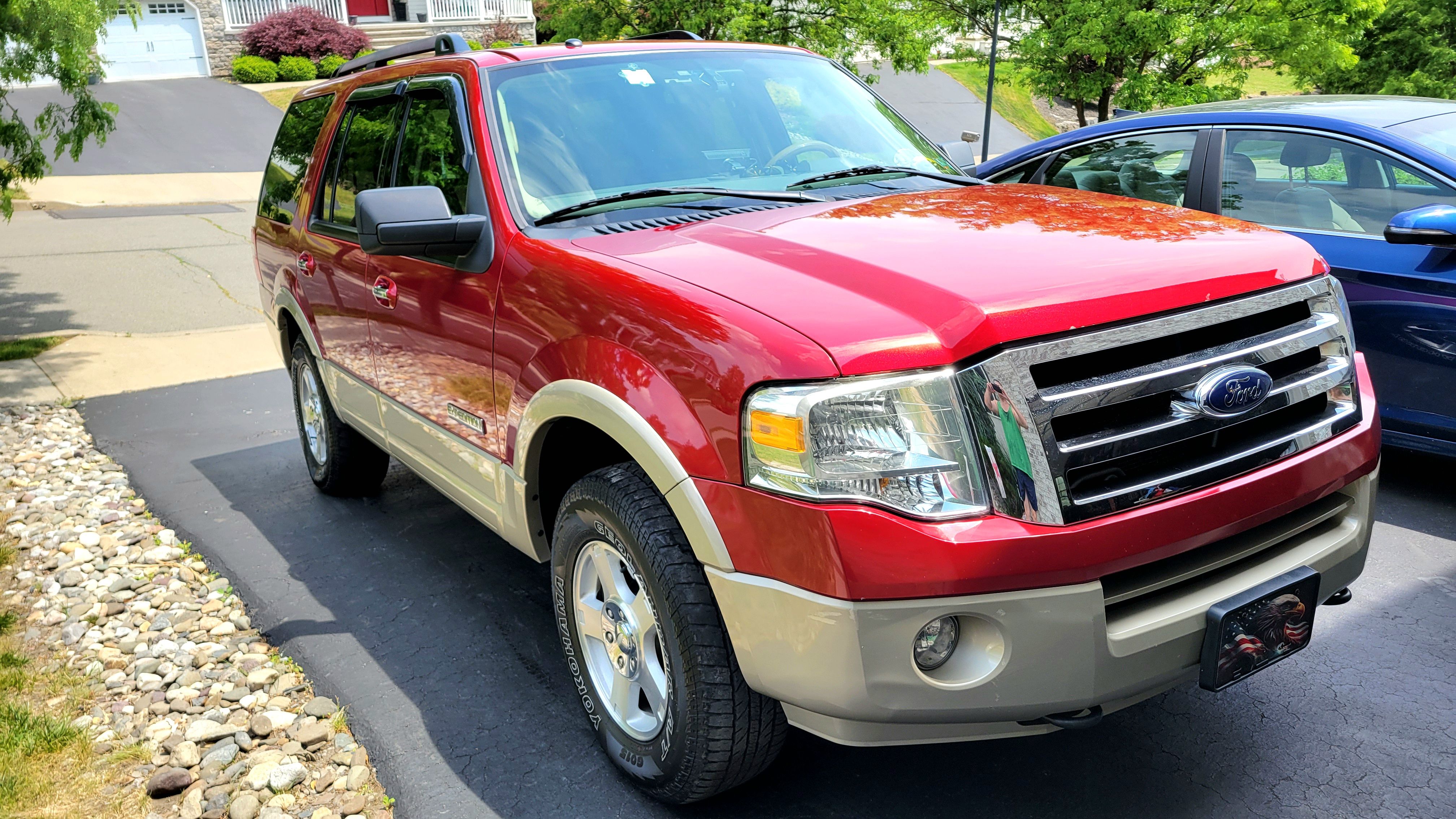 Used 2008 Ford Expedition Eddie Bauer AWD/4WD image 2