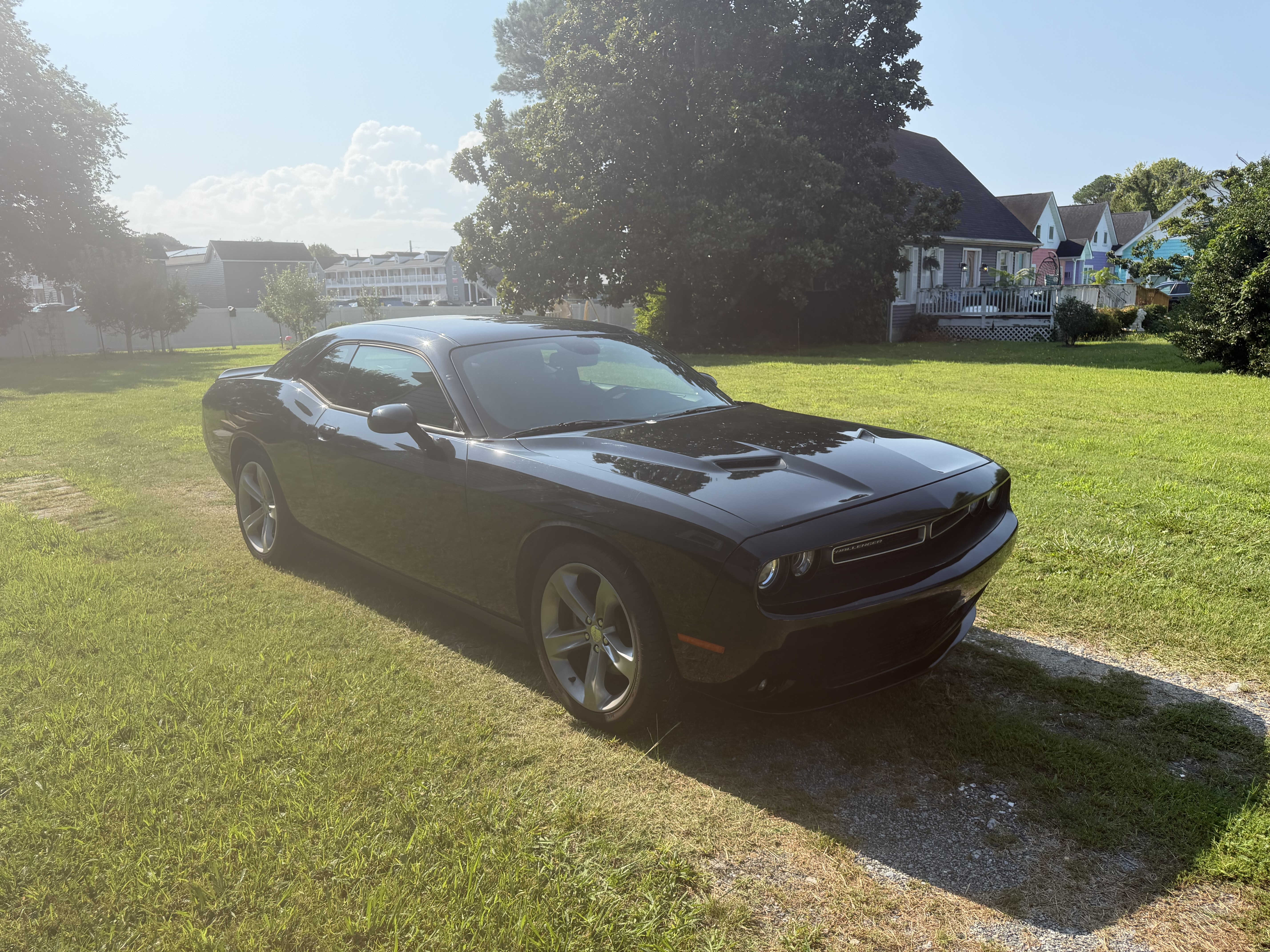 Used 2018 Dodge Challenger R/T RWD image 4