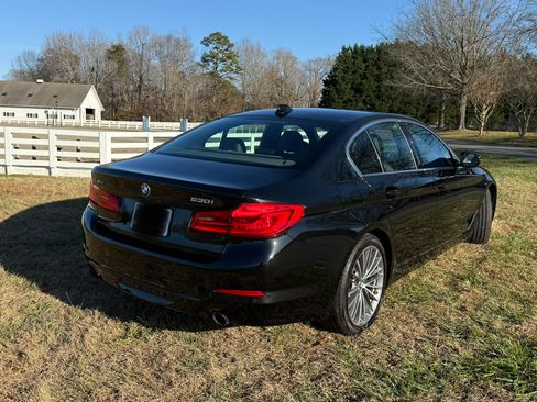 Used 2019 BMW 530i xDrive AWD/4WD image 2