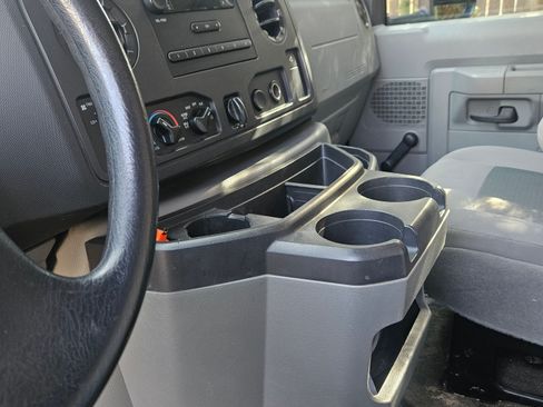 Used 2016 Ford E-450 and Econoline 450 Super Duty w/ Exterior Upgrade Package image 10