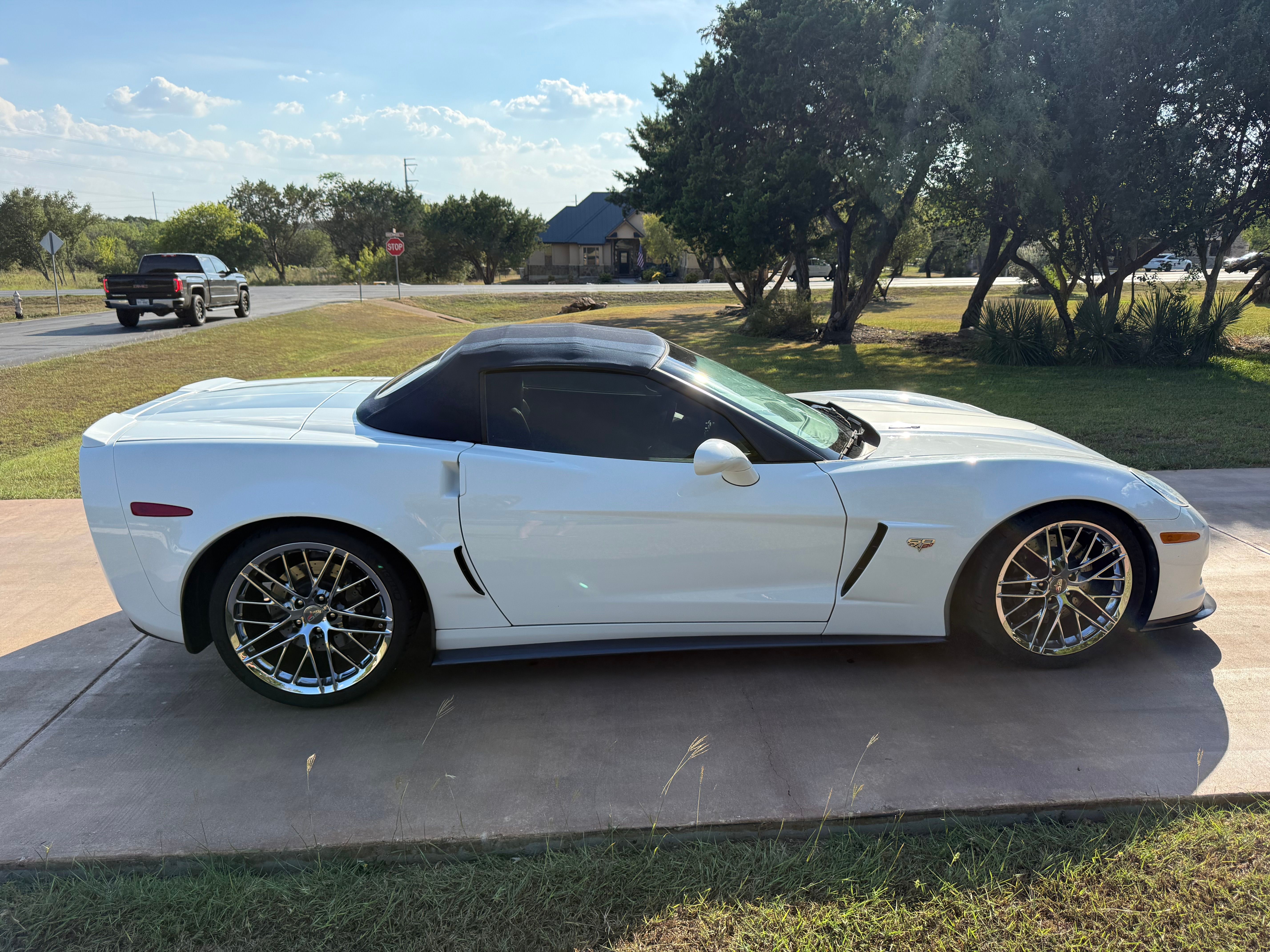 Used 2013 Chevrolet Corvette 427 w/ 1SC Preferred Equipment Group RWD image 26