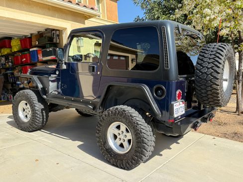 Used 2005 Jeep Wrangler Sport image 2