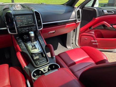 Used 2015 Porsche Cayenne Diesel image 22