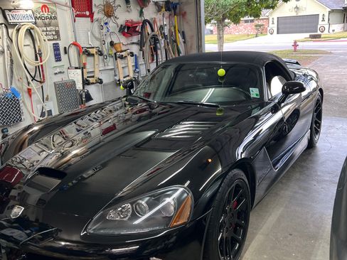 Used 2005 Dodge Viper SRT-10 image 23