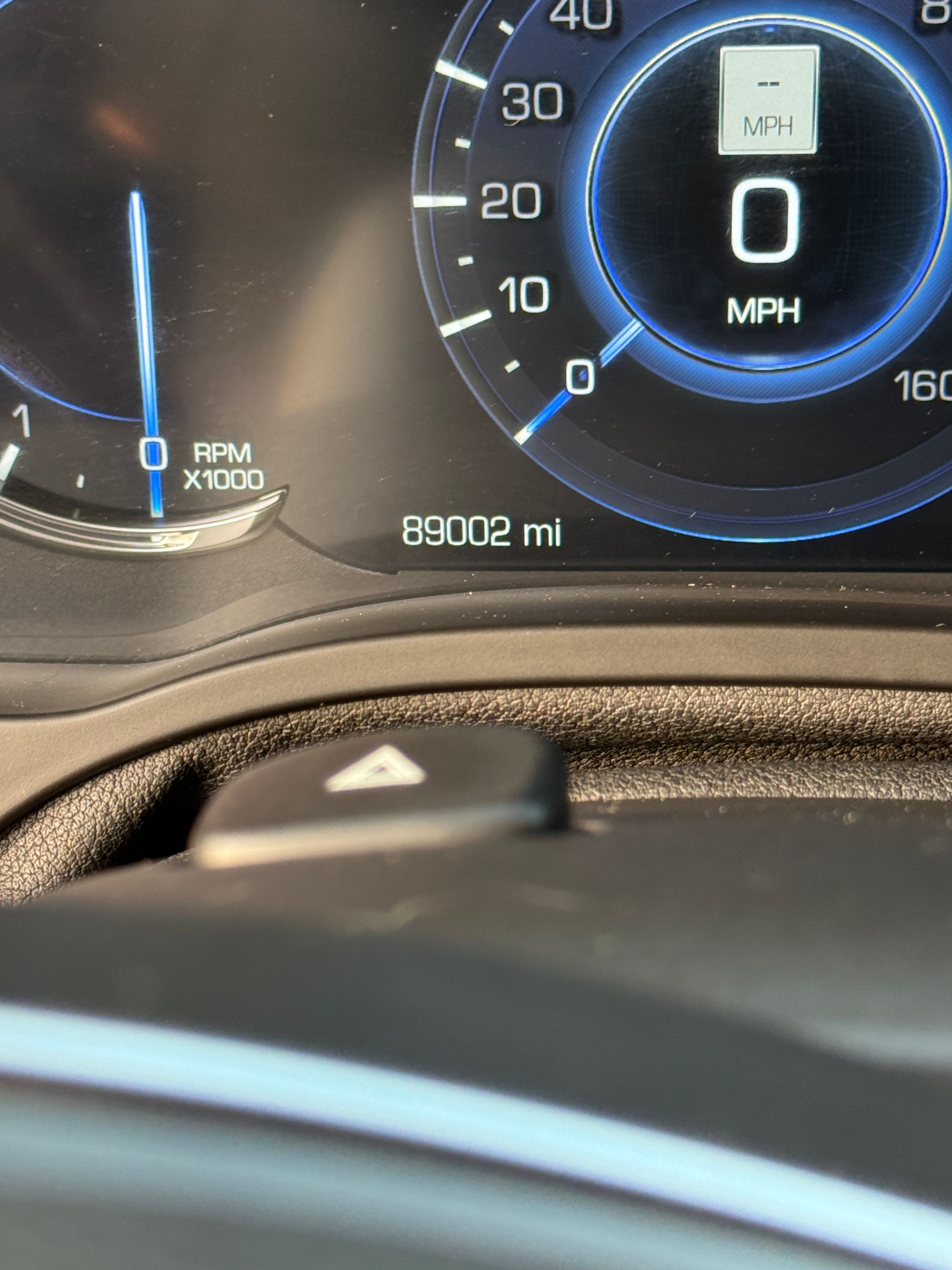 Used 2019 Cadillac Escalade Luxury RWD image 15