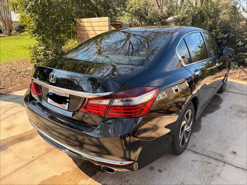 Used 2016 Honda Accord LX image 5