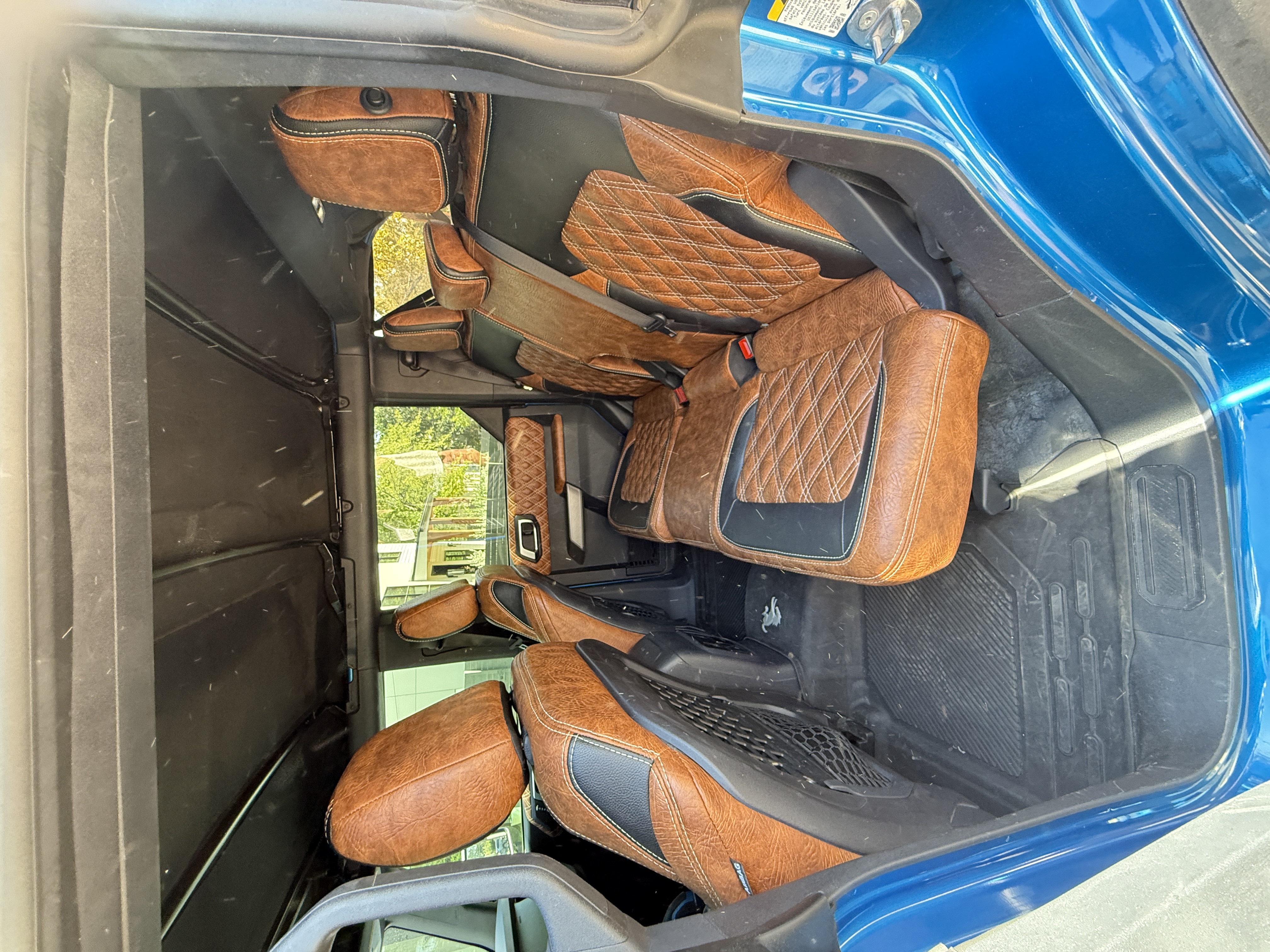 Used 2021 Ford Bronco Black Diamond AWD/4WD image 9