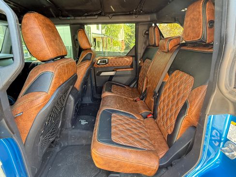 Used 2021 Ford Bronco Black Diamond AWD/4WD image 9