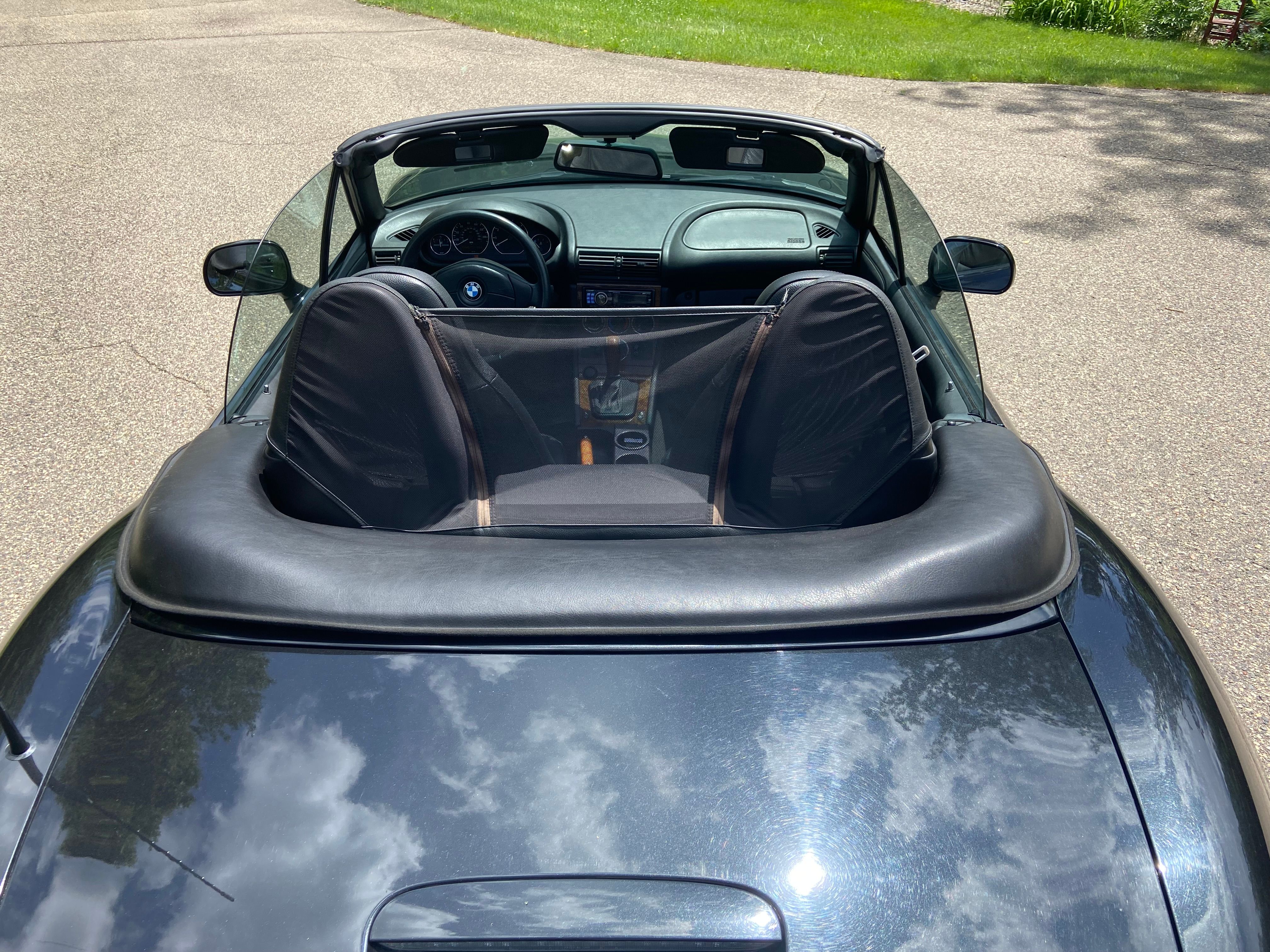 Used 2002 BMW Z3 3.0i RWD image 6