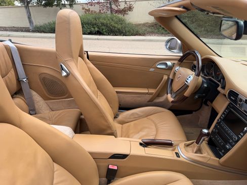 Used 2009 Porsche 911 Carrera S image 10