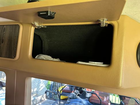 Used 2025 Mercedes-Benz Sprinter 2500 image 14